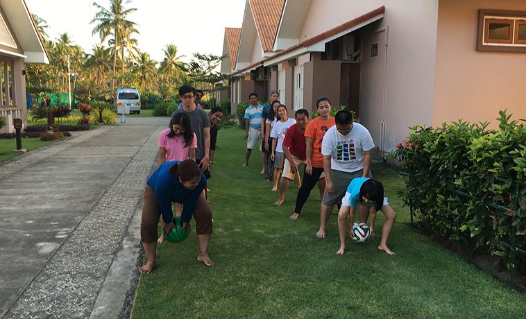 Innovo Company Trip to Ngwe Saung Beach